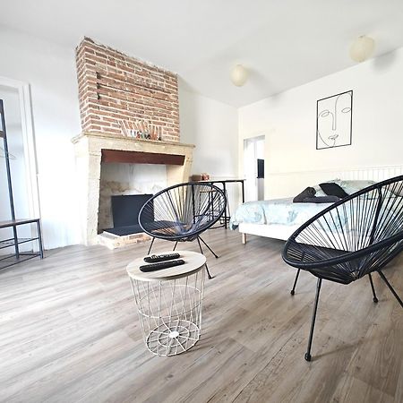 Studio Entier Proche Des Commerces - 1 A 2 Pers - Langon  Exterior foto